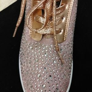 Ladies Crystal tennis shoes rose gold and white